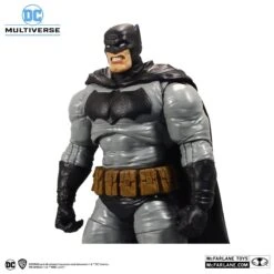 DC Multiverse - Batman (The Dark Knight Returns) Actionfigur 17 DC Multiverse - Batman (The Dark Knight Returns) Actionfigur -Hochwertiger Spielzeugladen 15438 05