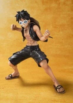 One Piece Figuarts Zero - Monkey D. Luffy Film Gold Edition -Hochwertiger Spielzeugladen 229d9530d5ab05e58d54496d3631a40884d7ecd08e0071423beba3adf94a440e