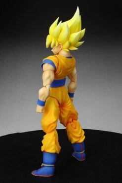Dragonball Z - Super Saiyan Son Goku FiguArts Figur -Hochwertiger Spielzeugladen 3fb50c3d8723432f7c8026419fcad4c5744670cc9c5f11f503b22fe312c044dc