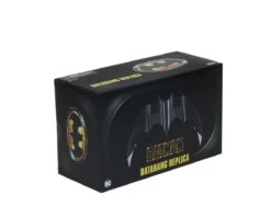 NECA Batman (1989) - Batarang Replica -Hochwertiger Spielzeugladen batarang pkg2