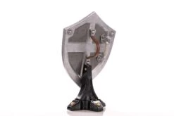 Diverse First 4 Figures - The Legend Of Zelda - Hylian Shield Statue -Hochwertiger Spielzeugladen x f4fbotwhs t